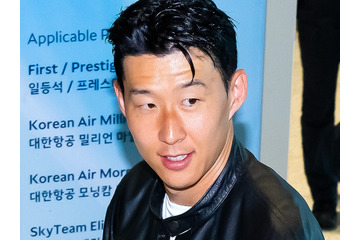 大谷翔平の“2年ぶり白星”見届けたソン・フンミン、始球式で履いたジーンズがハイブランド過ぎて話題。そのお値段は？ 画像