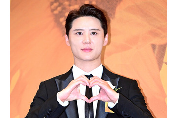 元東方神起・ジュンス、東京で人生初の没入型展示開催！最終日にサプライズ訪問でファン歓喜 画像