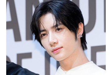 「新たな聖地」誕生…TXT・ボムギュ、大阪散策SHOTがまるでMVのようだと話題！【PHOTO】 画像