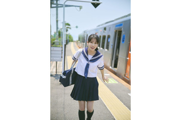 声優・野中ここな、10代最後に初写真集！貴重な制服姿も収録 画像