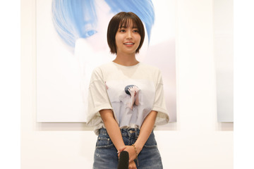 大原優乃、15周年記念の初写真展撮影は“ほぼノーメイク”「生っぽさがすべて写っていると思います」 画像