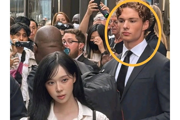 aespa・ウィンターを守るイケメンボディーガード？ あまりに現実的な、その“正体”とは 画像