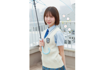 日向坂46・渡辺莉奈、高校2年生になった“等身大の微笑み”！制服姿で表紙に登場 画像