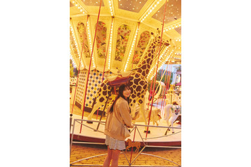 日向坂46・河田陽菜と“遊園地デート”へ！ロマンチックな先行カットが公開 画像