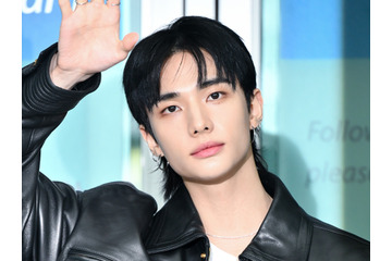 Stray Kids・ヒョンジン、ファッションアイコンのオーラ全開！秋先取りのレザースタイルでミラノへ出国【PHOTO】 画像