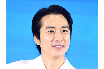 “韓流四天王第2世代”俳優ソン・スンホン、亡くなった母に温かいメッセージ「痛みのない場所で…」 画像