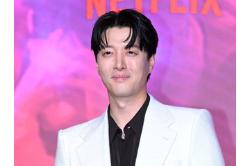 16歳下女優と熱愛のバツイチ俳優イ・ドンゴン、発症率1％の難病に「光を見るのが苦痛」 画像