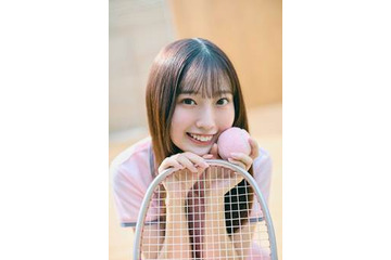 日向坂46・大田美月、ミニスカ×テニスウェアの可愛すぎるカットを公開！ 画像