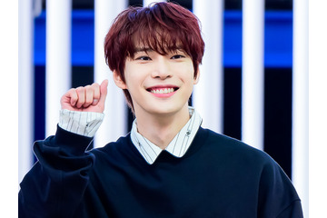 NCT・ドヨン、色気漂うロングコート姿で魅了…ギャップ全開“推し活ショット”も話題に【PHOTO】 画像
