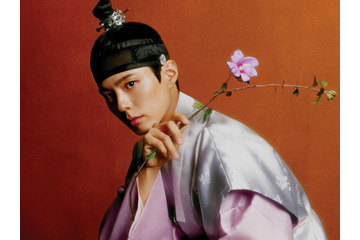 俳優パク・ボゴムの映像を新宿で！端正で凛とした韓服姿を世界各地の電光掲示板で上映決定 画像