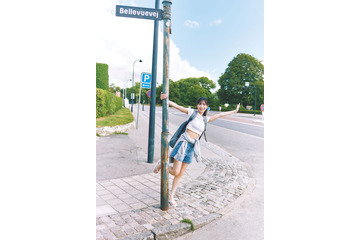 日向坂46・河田陽菜、“彼女感”たっぷりのショット!2nd写真集の裏表紙が公開 画像