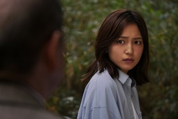 川口春奈、『世にも奇妙な物語』初主演！迷い込んだ博物館になぜか自身の“幼少期の写真”が展示… 画像