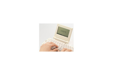 キングジム、デジタルメモ「ポメラ」に3色カラバリで実売20,790円のモデル 画像