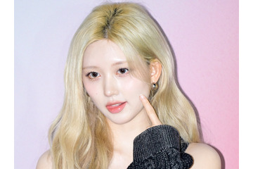 IVE・ガウル、“ツインテール×舌ペロ”SHOTに反響続々！「可愛さ限界突破」「反則です…」【PHOTO】 画像