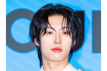 ATEEZ・ミンギ、公演中の転倒事故で指を骨折か…事務所は「予定通りスケジュールに参加」と発表 画像