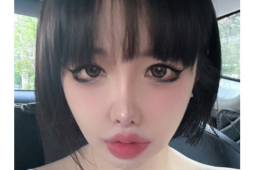 奇行を続けて“健康異常説”浮上の韓国アイドル、意味深コメントを添えた自撮り写真に視線集中 画像