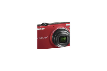 ニコン、夜撮り対応やタッチパネル式などコンデジ「COOLPIX」3モデル 画像