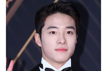 23歳なのに母親がSNS管理…子役出身韓国俳優の母、否定的なコメントについて言及 画像