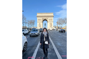 「沢山の念願が叶った、大満足な旅でした」大原優乃、パリ名所でのオフショ大公開！ 画像