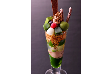 京都・宇治の老舗茶舗が“濃厚チョコ”の抹茶パフェを本日より発売！ 画像