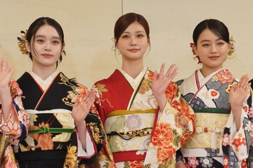 エイベックスの美男美女が新年の抱負、上坂樹里は髙石あかりからの朝ドラバトンタッチに「ワクワク」 画像