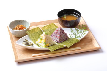 埼玉・宝登山山頂のレストハウスが元旦にリニューアルオープン！新感覚の山頂グルメ「天空むすび」を提供 画像