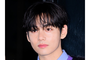 BTS・V、腹筋＆胸筋を公開！極上の妖艶さに天使と悪魔の顔…ファッション誌撮影が話題【PHOTO】 画像