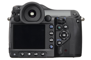 【ビデオニュース】有効画素数4000万画素の中判デジタルカメラ「PENTAX 645D」 画像