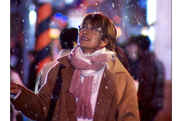 『映画 冬のソナタ 日本特別版』“並木道での再会シーン”など名場面を収めた予告映像が公開！ 画像