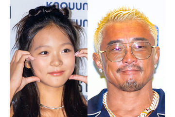 秋山成勲の娘サランちゃん、東京ドームでBLACKPINKメンバーと対面！スタイルの良さに視線集中【PHOTO】 画像