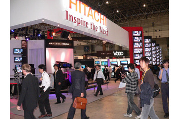 【CEATEC 2005】日立、55型フルHDプラズマやBDドライブ、ワンセグチューナーを参考出品 画像