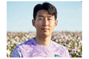 「マジかよ」何とも言えない表情のソン・フンミンにも注目…韓国代表のW杯アウェーユニ情報が話題 画像