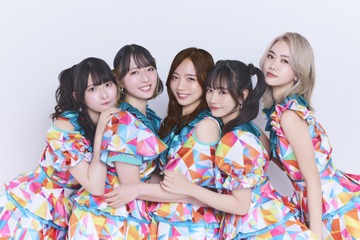 山岡真衣（齊藤京子）ら5人が息ぴったりのパフォーマンス！映画『恋愛裁判』劇中曲「秒速ラヴァー」フルMV公開 画像