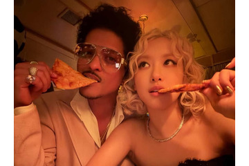 「グラミー賞」を盛り上げたブルーノ・マーズ＆BLACKPINK・ロゼ、授賞式の後はピザ「もう家族」 画像