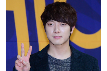 ライブ中に失神したFTISLANDのチェ・ミンファン、健康状態を自ら説明「僕自身も驚きました」 画像