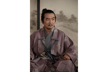 大河ドラマ『豊臣兄弟！』小栗旬演じる織田信長は男もほれる男！丹羽長秀役・池田鉄洋が思い明かす 画像