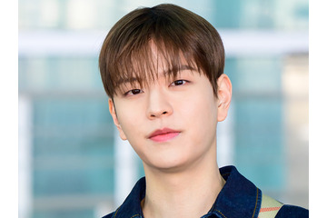 Stray Kids・スンミン、デニムルックで洗練された着こなしを披露！爽やかにイギリスへ 画像