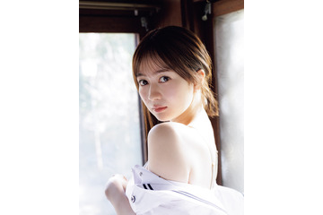 元SKE48・江籠裕奈、ソロ初の制服グラビア披露！ロングヘアをバッサリ切った姿で撮影 画像