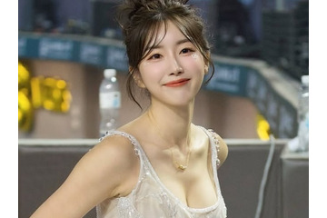 豊かな胸元！圧倒的なボリューム感に目を奪われる韓国“チア界の女神”、完璧肉体に驚嘆 画像