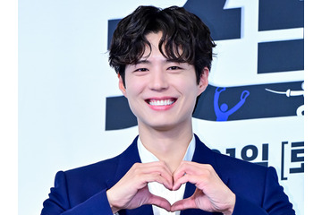 俳優パク・ボゴム、助っ人として来た年下女優に「可愛い」を連発！赤ちゃんをともにあやす場面も 画像