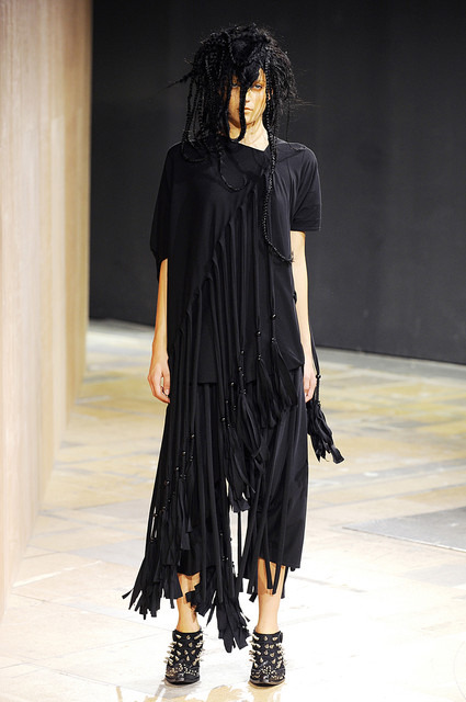 レア?!☆ 【希少】COMME des GARCONS フリル装飾ワンピース