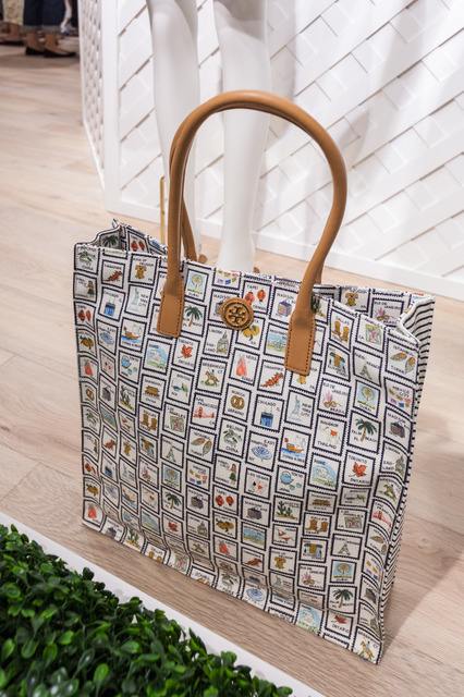 美品 三越伊勢丹限定 トリーバーチ TORY BURCH トートバッグ sler.com.br
