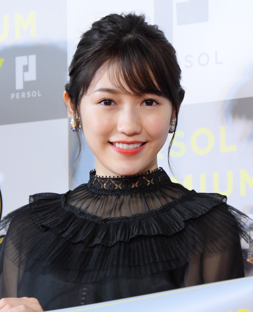 柏木由紀 渡辺麻友は パンツをずらして生のお尻を見せる と暴露 Rbb Today 柏木由紀 渡辺麻友は パンツをずらして生のお尻を見せる と暴露 Rbb Today
