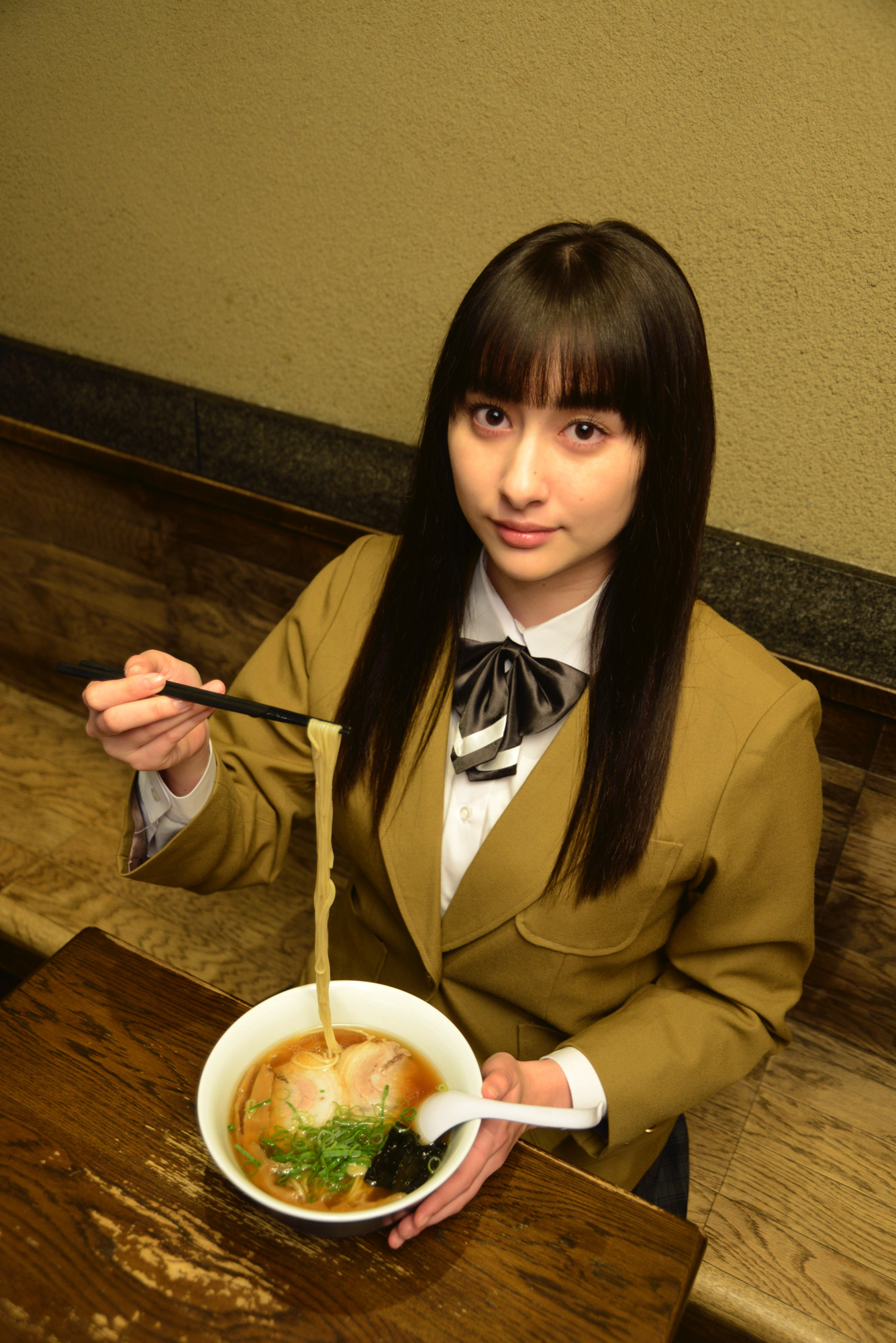 早見あかり演じる ラーメン大好き小泉さん が帰ってくる Rbb Today 早見あかり演じる ラーメン大好き小泉さん が帰ってくる Rbb Today