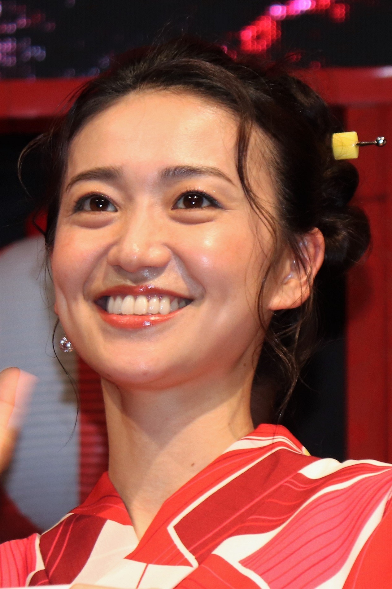 大島優子 制服姿公開に まだまだいける 可愛い とファン絶賛 Rbb Today