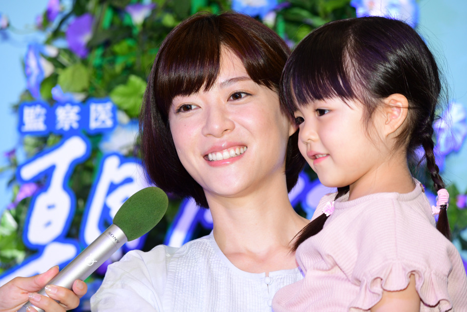 上野樹里 月9で共演の自由な子役を絶賛 抱っこ いいですね このフィット感 Rbb Today 上野樹里 月9で共演の自由な子役を絶賛 抱っこ いいですね このフィット感 Rbb Today