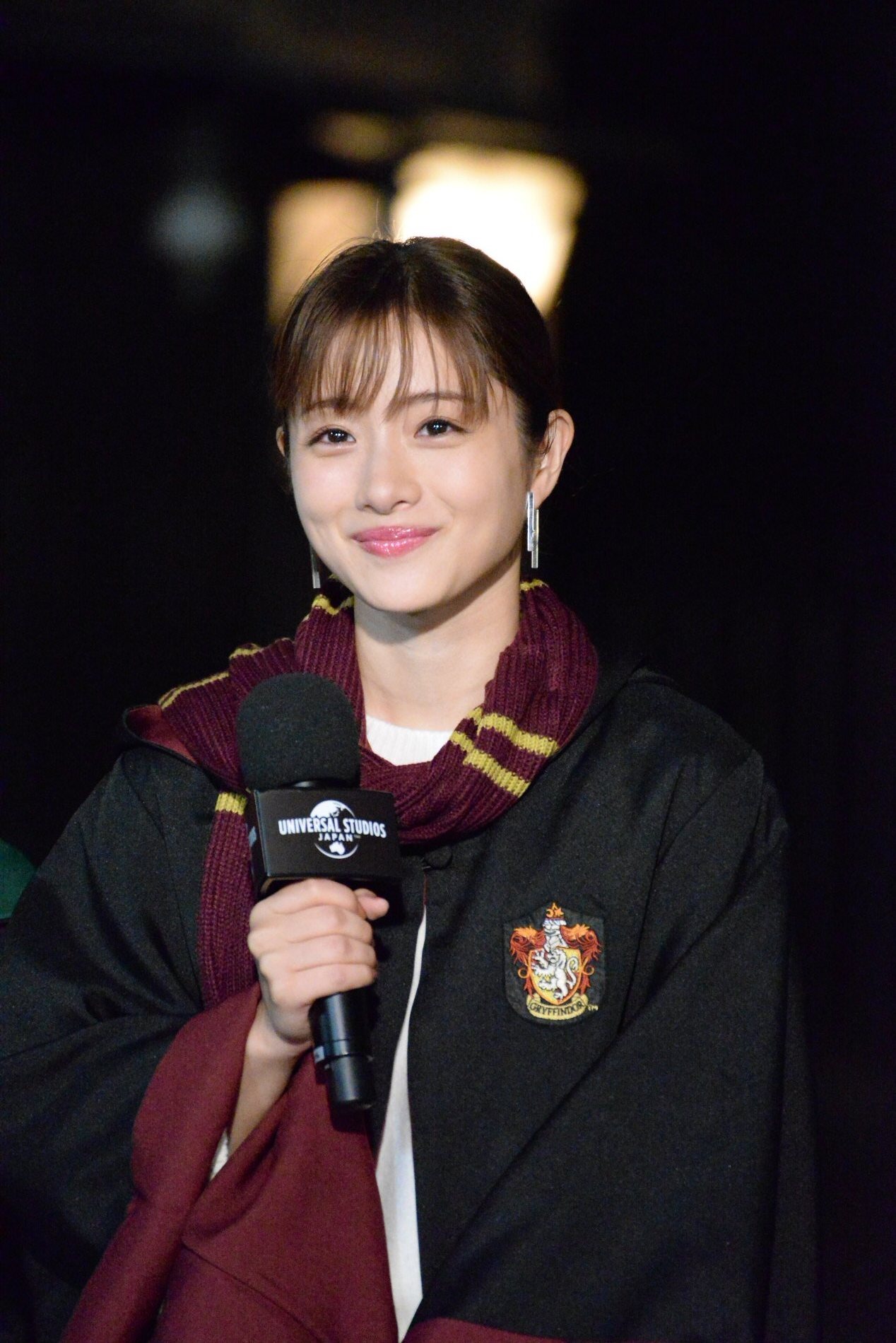 石原さとみ 魔法界に降臨 ハリポタ衣装で点灯式 Rbb Today 石原さとみ 魔法界に降臨 ハリポタ衣装で点灯式 Rbb Today