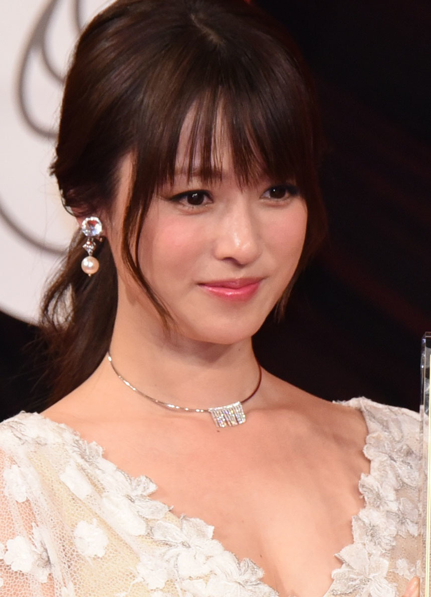 深田恭子が久々の水着ショットを公開 サーフボード手入れ姿もセクシー Rbb Today 深田恭子が久々の水着ショットを公開 サーフボード手入れ姿もセクシー Rbb Today