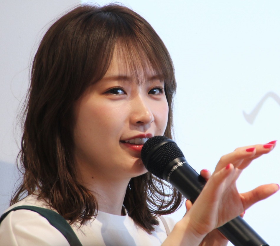乃木坂46 高山一実が Qさま 新mcに 眼鏡姿にネット歓喜 めっちゃ綺麗だ Rbb Today 乃木坂46 高山一実が Qさま 新mcに 眼鏡姿にネット歓喜 めっちゃ綺麗だ Rbb Today