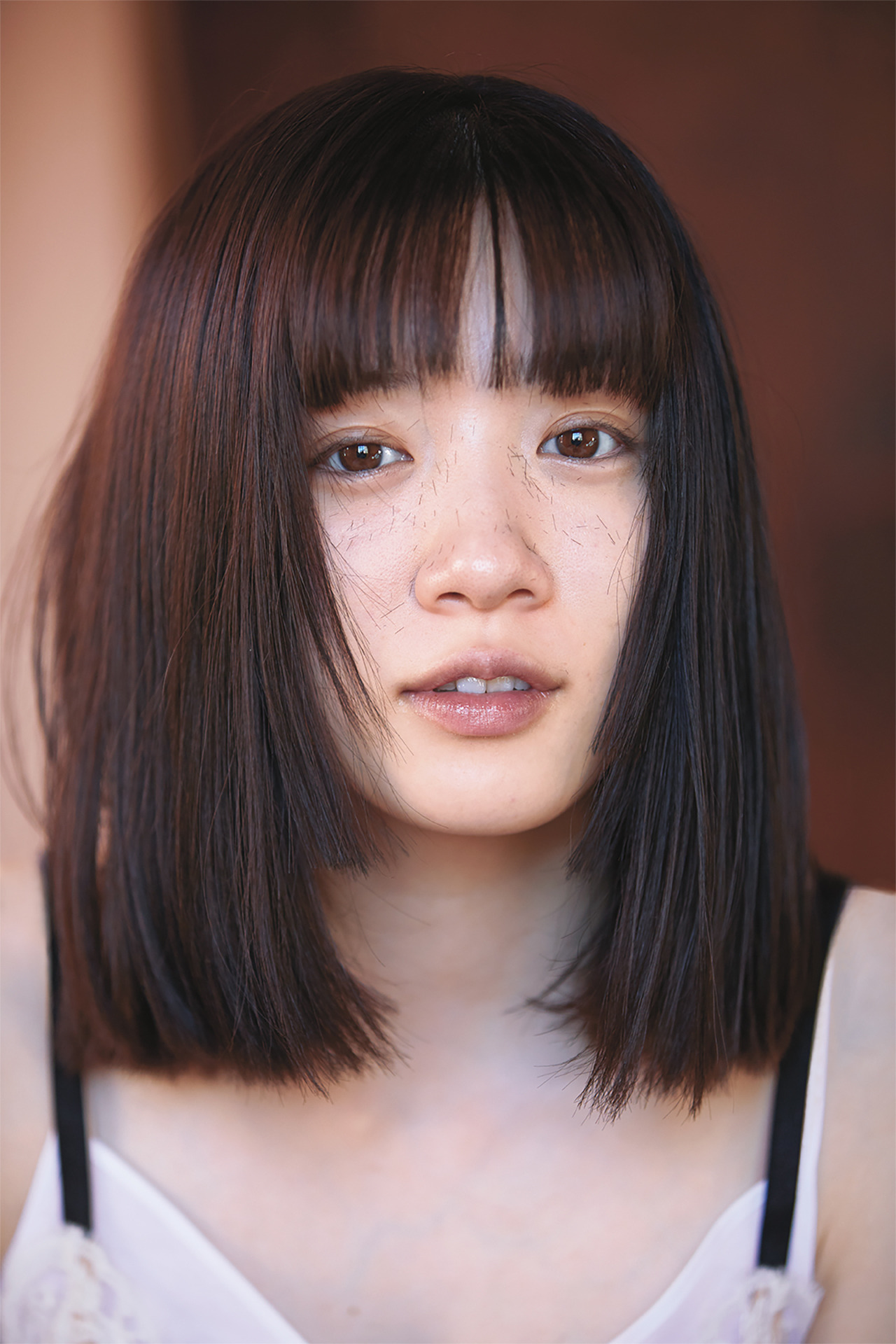 永野芽郁 写真集撮影中に自身で前髪をカット 変化を楽しんで Rbb Today